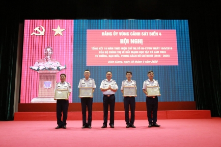 Vùng Cảnh sát biển 4: Chú trọng làm tốt công tác bồi dưỡng, nhân rộng điển hình tiên tiến trong thực hiện Chỉ thị 05-CT/TW