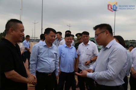 TP. Móng Cái làm việc với Chính quyền TP. Đông Hưng về xây dựng cửa khẩu thông minh