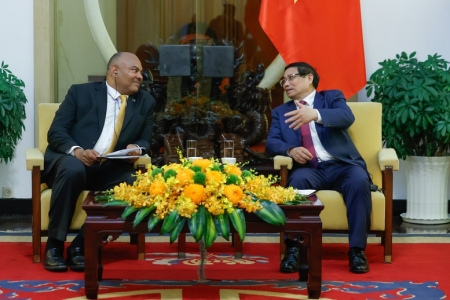Bộ trưởng Ngoại giao Tanzania: Tận mắt chứng kiến lòng yêu nước của nhân dân Việt Nam