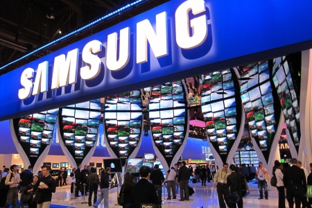 Theo Nikkei Asia, Samsung xem xét có thể di dời một số cơ sở sản xuất để "né" thuế quan mới của Mỹ