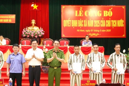 Trại giam Nam Hà công bố Quyết định đặc xá 109 phạm nhân