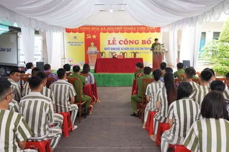 Hà Tĩnh: Công bố và trao quyết định đặc xá cho 113 phạm nhân