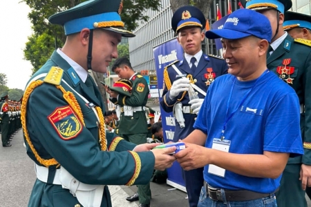 Vinamilk hòa cùng niềm vui của ngày hội thống nhất non sông