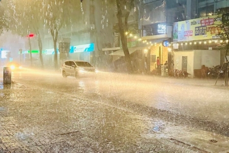 Thời tiết ngày 3/5: Miền Bắc nắng nóng, Tây Nguyên, Nam Bộ có mưa rào và dông