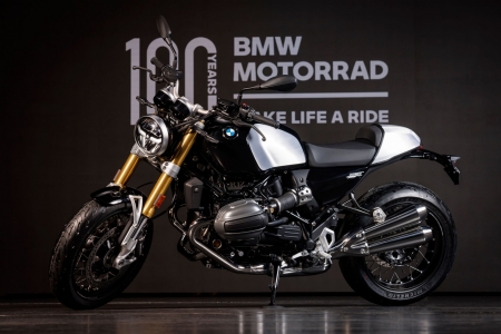BMW R 12 nineT mới chính thức ra mắt tại Việt Nam - kết hợp hoàn hảo giữa cổ điển và hiện đại