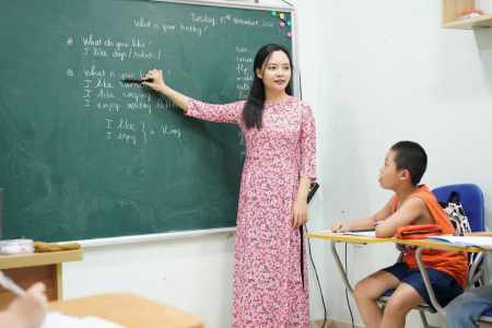 Bộ GD&ĐT: Cả nước thiếu hơn 120.000 giáo viên, 60.000 biên chế được giao chưa tuyển dụng