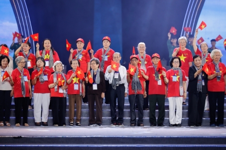 Kỷ niệm 50 năm ngày giải phóng Côn Đảo: Quyết tâm lập những kỳ tích mới, hào hùng và oanh liệt hơn