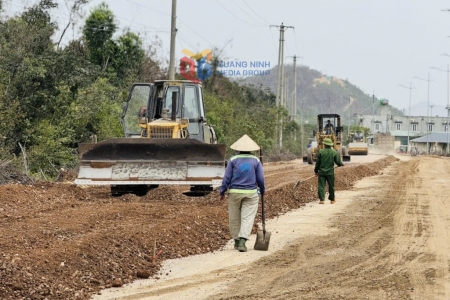 Quảng Ninh: Đẩy nhanh tiến độ giải ngân đầu tư công, sớm đưa dòng vốn vào nền kinh tế
