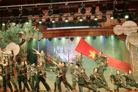 Tổ chức các hoạt động văn hóa, văn nghệ tuyên truyền Đại hội Đảng bộ các cấp