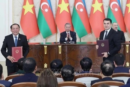 Tổng Bí thư Tô Lâm chứng kiến Lễ trao các văn kiện hợp tác giữa Việt Nam và Azerbaijan
