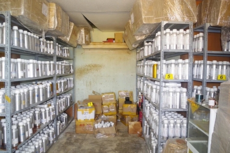 Khen thưởng chuyên án triệt phá đường dây sản xuất, buôn bán nước hoa giả quy mô lớn