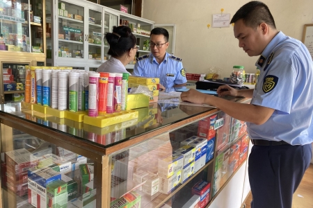 Cao điểm đấu tranh, xử lý vi phạm về thuốc, sữa và TPBVSK giả tại Lào Cai