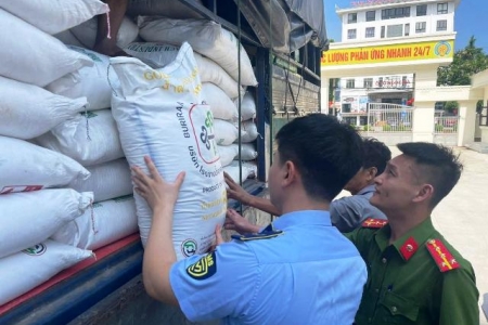 Tạm giữ 3 tấn đường cát nhập lậu tại TP. Vinh