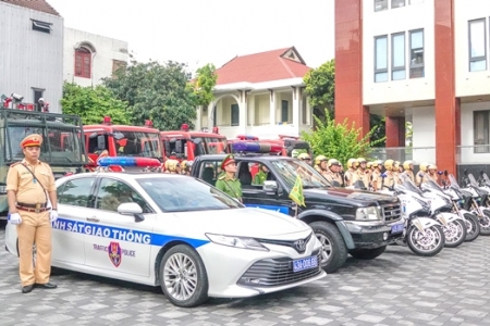 Công an thành phố Đà Nẵng ra quân cao điểm trấn áp tội phạm trên đường phố