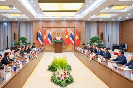 Chủ tịch Quốc hội Trần Thanh Mẫn hội kiến Thủ tướng Vương quốc Thái Lan Paetongtarn Shinawatra