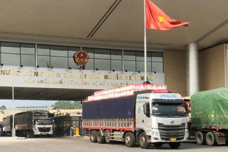 Lào Cai: Phân luồng qua cửa khẩu Kim Thành mùa vải 2025