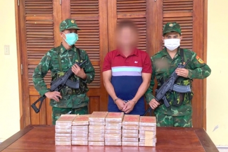 Bộ đội Biên phòng Quảng Nam bắt đối tượng vận chuyển 38 bánh ma túy qua cửa khẩu Nam Giang