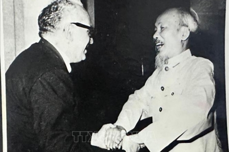 135 năm Ngày sinh Chủ tịch Hồ Chí Minh: Người dân Mỹ Latinh và những lần gặp Bác