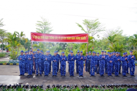 Hải đoàn 42 phát động trồng cây kỷ niệm 135 năm ngày sinh Chủ tịch Hồ Chí Minh