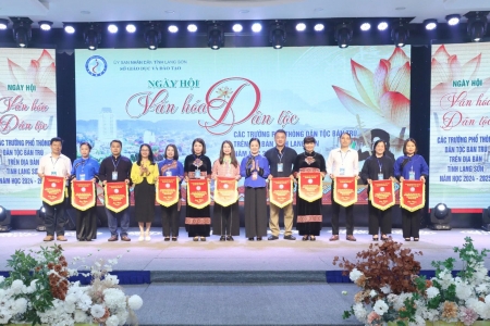 Lạng Sơn: Đặc sắc Ngày hội văn hoá dân tộc các trường phổ thông dân tộc bán trú