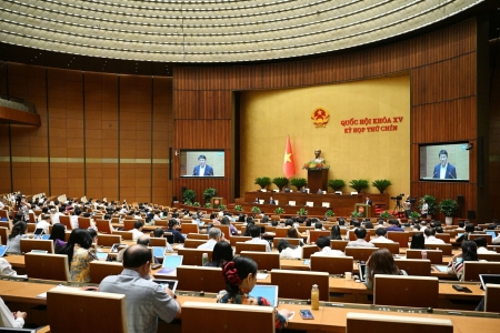 Hôm nay, Quốc hội thảo luận 5 Luật sửa đổi, 3 Nghị quyết và biểu quyết 1 Nghị quyết