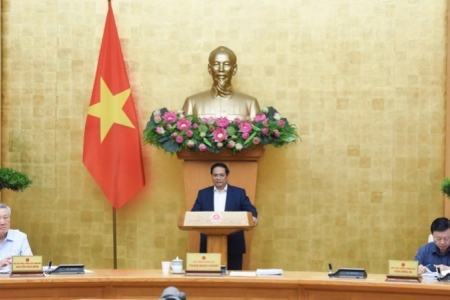 Thủ tướng: Ban hành nghị quyết kịp thời giải quyết vướng mắc về an toàn thực phẩm