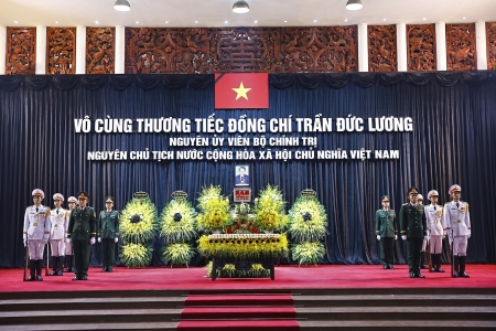Đang diễn ra Lễ viếng nguyên Chủ tịch nước Trần Đức Lương