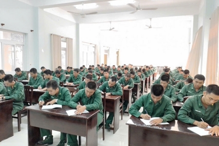 Công tác huấn luyện chiến sĩ mới tại Trường Cao đẳng Biên phòng