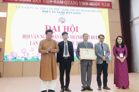 Hội Văn nghệ Dân gian thành phố Huế tổ chức sưu tầm, biên soạn nhiều công trình có giá trị