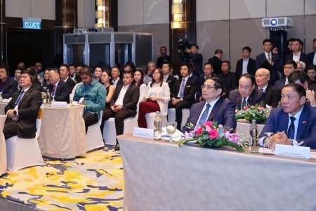 Thủ tướng kêu gọi doanh nghiệp phát huy sứ mệnh kết nối trong ASEAN và giữa Việt Nam - Malaysia