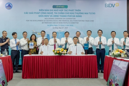 Hợp tác phát triển giải pháp công nghệ tài chính cho khu thương mại tự do Đà Nẵng