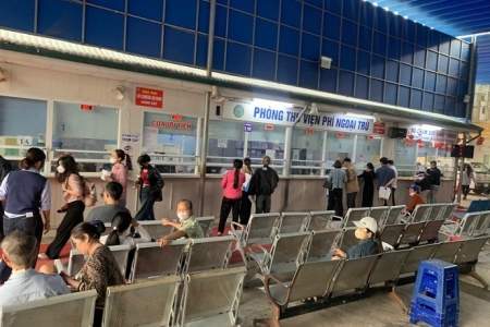 Hà Nội ghi nhận ca mắc COVID-19 tăng nhẹ, Bộ Y tế khuyến cáo phòng dịch