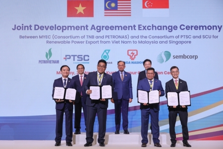 Việt Nam thỏa thuận xuất khẩu điện sạch sang Malaysia và Singapore