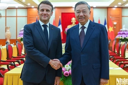 Tổng Bí thư Tô Lâm hội kiến Tổng thống Pháp