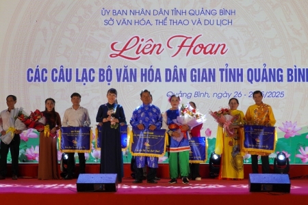 Rực rỡ sắc màu văn hóa dân gian tại đêm bế mạc liên hoan các câu lạc bộ tỉnh Quảng Bình