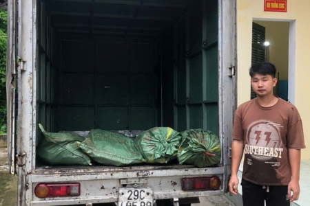 Lạng Sơn: Phát hiện, thu giữ 60 kg xúc xích nhập lậu