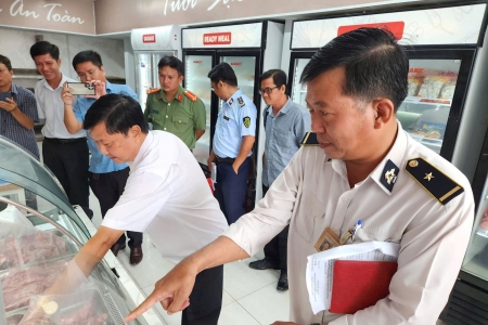 C.P. Việt Nam mời cơ quan chức năng vào cuộc vụ thông tin bán heo bệnh ra thị trường