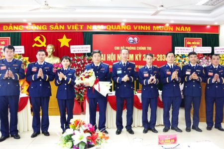 Đại hội Chi bộ Phòng Chính trị Vùng Cảnh sát Biển 3 nhiệm kỳ 2025-2030: Vững vàng về chính trị, tiêu biểu trong xây dựng Đảng