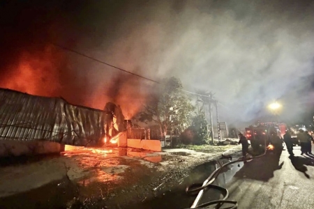 Cháy lớn tại 4 doanh nghiệp ở Hải Dương