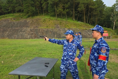 Hải đội 102 kiểm tra bắn đạn thật súng ngắn K54