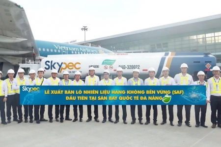 Nhiên liệu hàng không bền vững (SAF) của BSR tra nạp thành công cho các chuyến bay nội địa của Vietnam Airlines