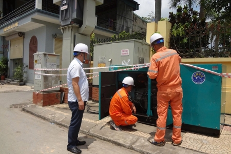 Điện lực thành phố Hạ Long đảm bảo cấp điện kỳ thi vào lớp 10 THPT năm học 2025 - 2026