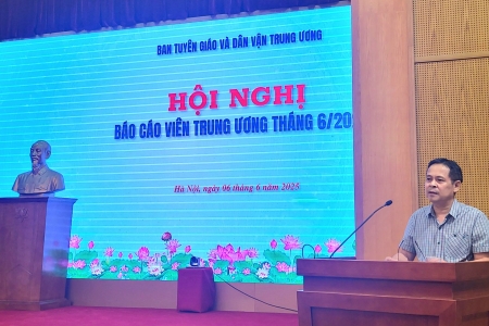 Ủy viên, Chánh Văn phòng Thường trực BCĐ 389 quốc gia báo cáo chuyên đề chống buôn lậu, gian lận thương mại