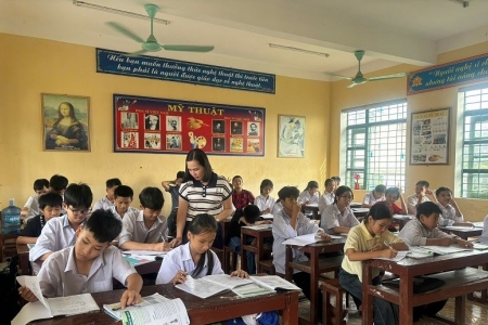 Thanh Hóa: Kết luận về chủ trương giao ký hợp đồng lao động làm giáo viên