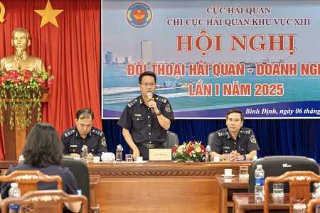 Bình Định: Hải quan khu vực XIII đối thoại với doanh nghiệp