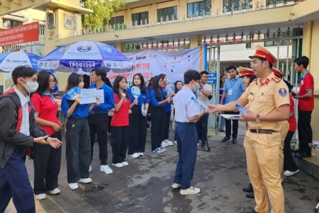 TP. HCM huy động gần 1.000 chiến sĩ đảm bảo an toàn kỳ thi lớp 10