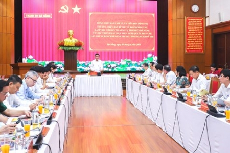 Thường trực Ban Bí thư Trần Cẩm Tú làm việc với thành phố Đà Nẵng về công tác nhân sự