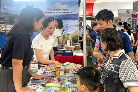 Nghệ An giới thiệu “cung đường biển gọi” tại Hội chợ Du lịch Quốc tế Lào Cai 2025