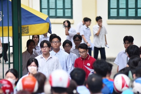Hà Nội: Thí sinh hoàn thành bài thi ngữ văn kỳ thi tuyển sinh lớp 10 THPT