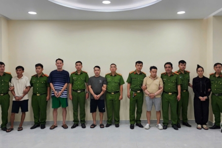 Khởi tố vụ án, bị can đường dây đưa hàng trăm nghìn lít dầu nhớt giả ra thị trường